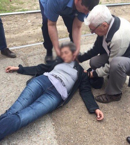 Сегодня на улице Сиреневая в Дмитрове стало плохо женщине 60 лет. Она упала в обморо...