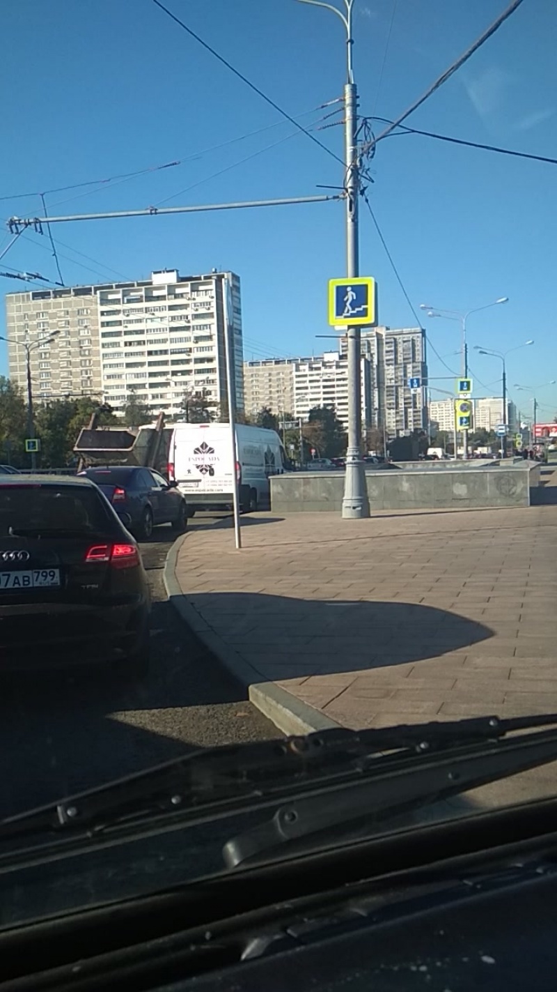 ДТП,Ford перестроился в МАЗ, съезд на улицу Б.Черкизовская возле "Локомотива", 9:30