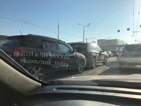Черный паровоз на улице Милашенкова, Москва. Актуально на 10:10