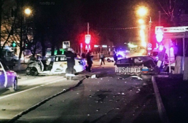 ДТП произошло 16 ноября около двух часов ночи в Ступино на пересечении улиц Андропова и Куйбышева. 3...