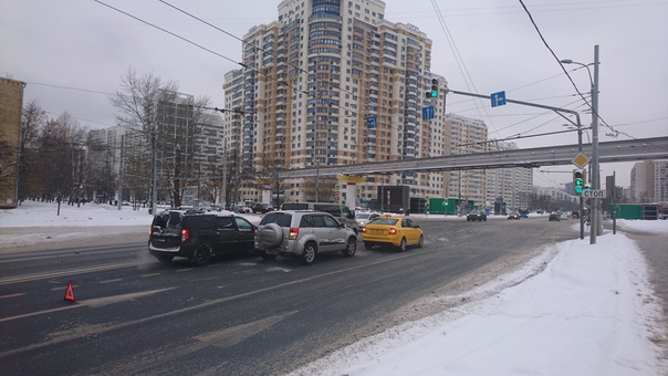 Ждут деда мороза на улице Милашенкова