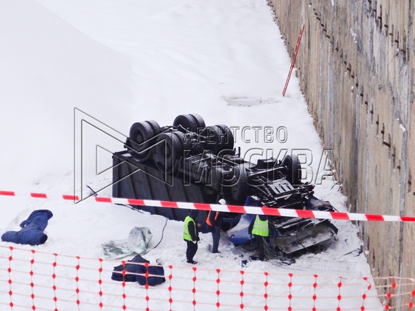 Два человека погибли на стройке в инновационном центре Сколково.