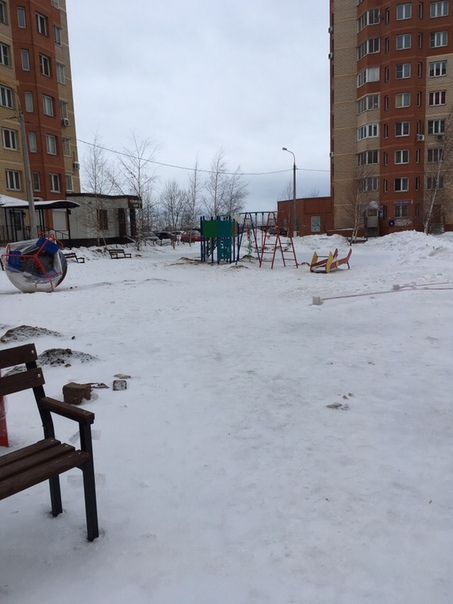 Освоение бюджетных средств в Жуковском. Оказывается, зимой, не только асфальт кладут, но и детские п...