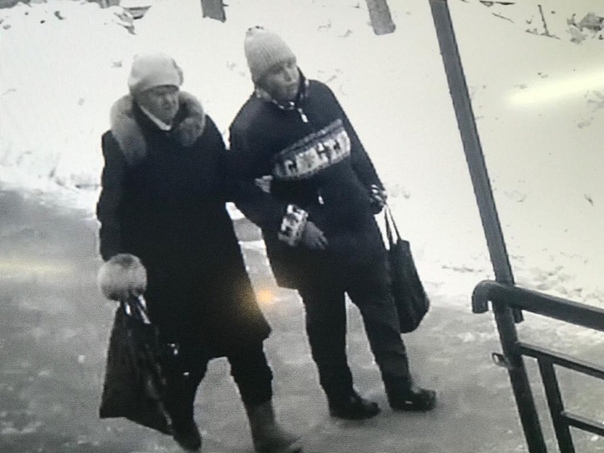 2 февраля 2019 г, в ВАО район Вешняки, женщина на фотографии справа в куртке с Оленями, втерлась в д...