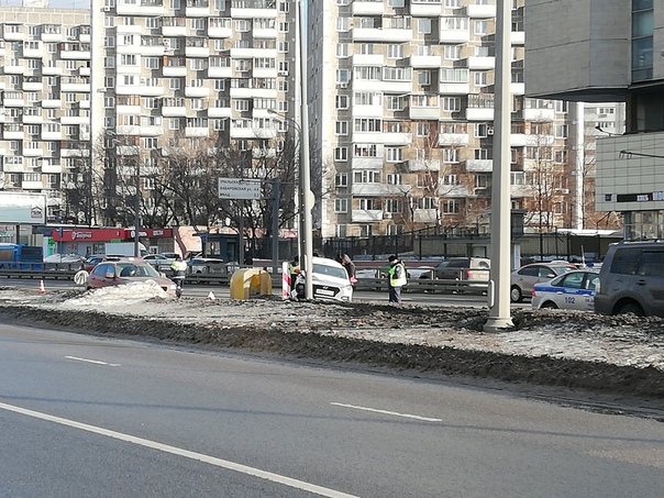 Яндекс такси в столбе на Щелковском шоссе