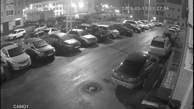 Момент поджога автомобилей в Домодедово
