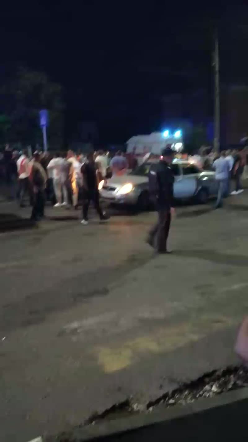 ДТП на ул. Красноармейской в Серпухове произошло сегодня ночью.
По словам очевидцев,...