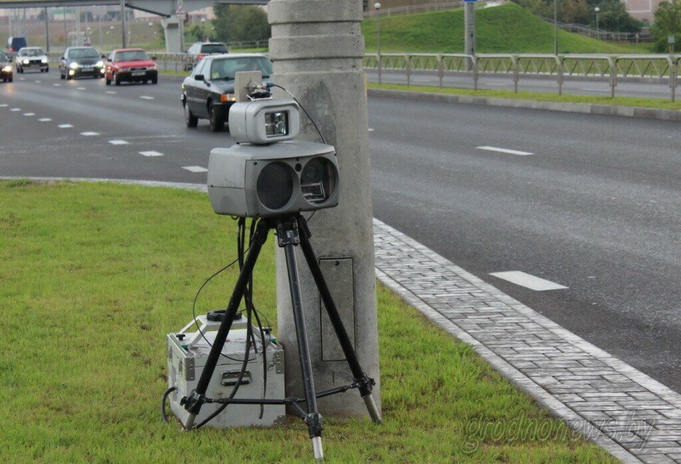 В Госдуму внесли законопроект о передаче государству всех дорожных камер.
Документ также регулирует ...