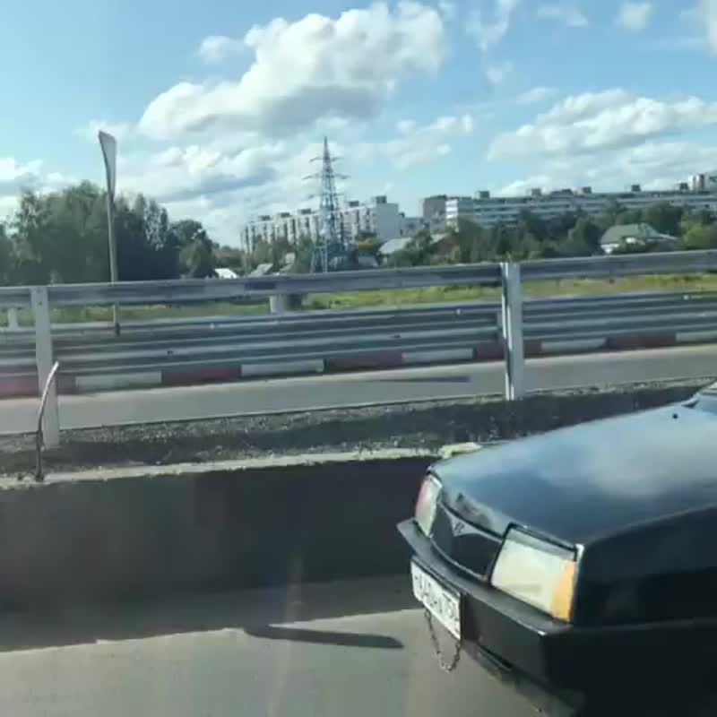На дорогах Подмосковья появился необычный водитель на необычном автомобиле