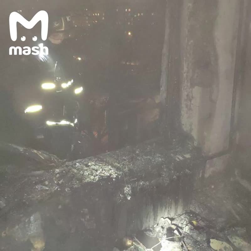 В Москве пацаны заряжали гироскутер и спалили квартиру.