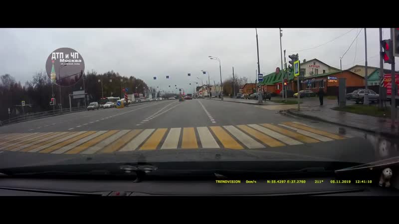 ДТП на 45 километре Калужского шоссе. Автор пишет, что ехал и никого не трогал.