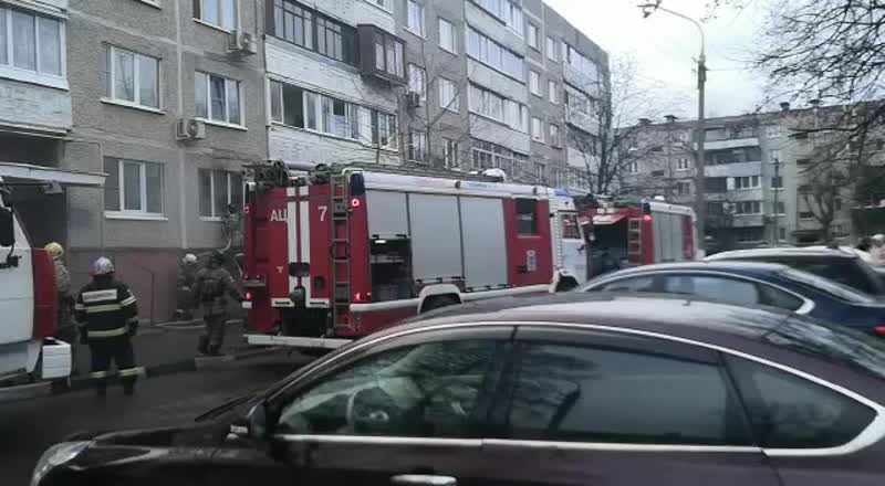 Подольск, Ленинградская улица д. 18, пожар в жилом доме из-за короткого замыкания.
