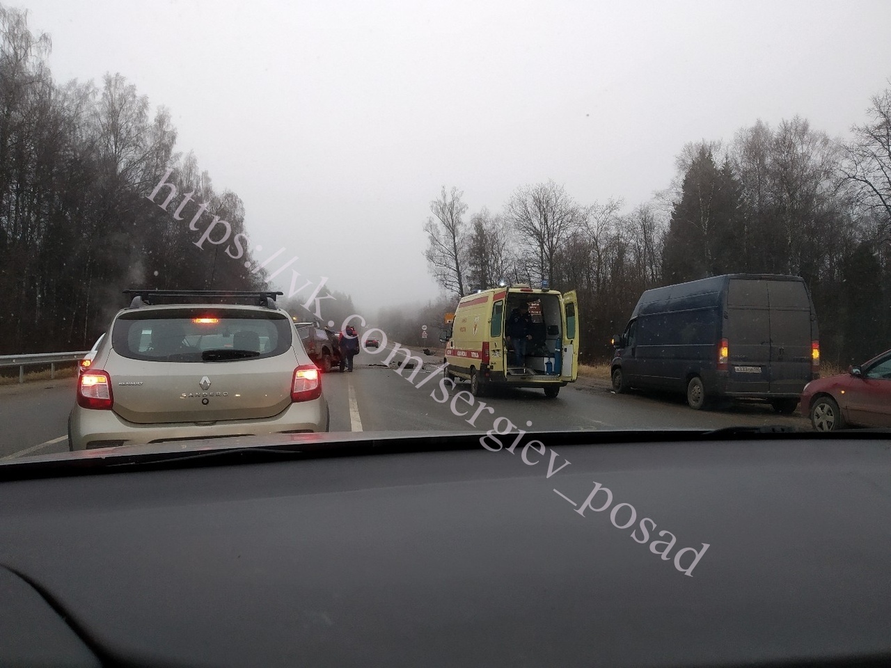 Жёсткая авария с участием трёх машин произошла в Сергиев Посаде на перекрёстке Реммаш - Пересвет - К...