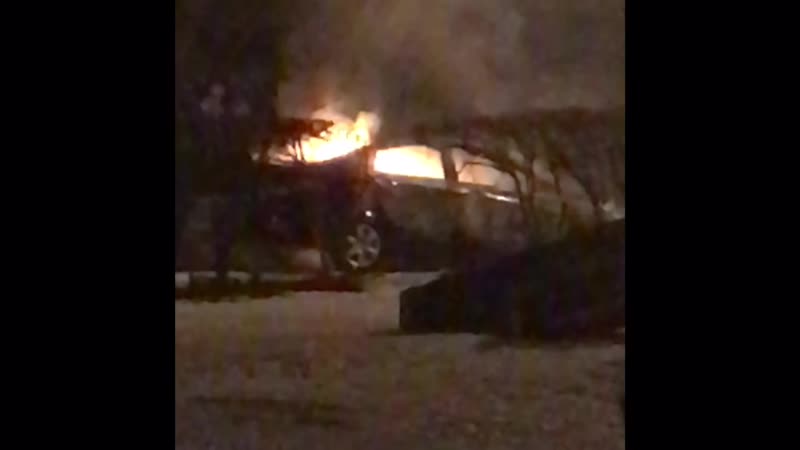 Сегодня в 2:00 ночи в поселке Новосиньково около 51 дома, Дмитровский район, горел автомобиль. Обсто...