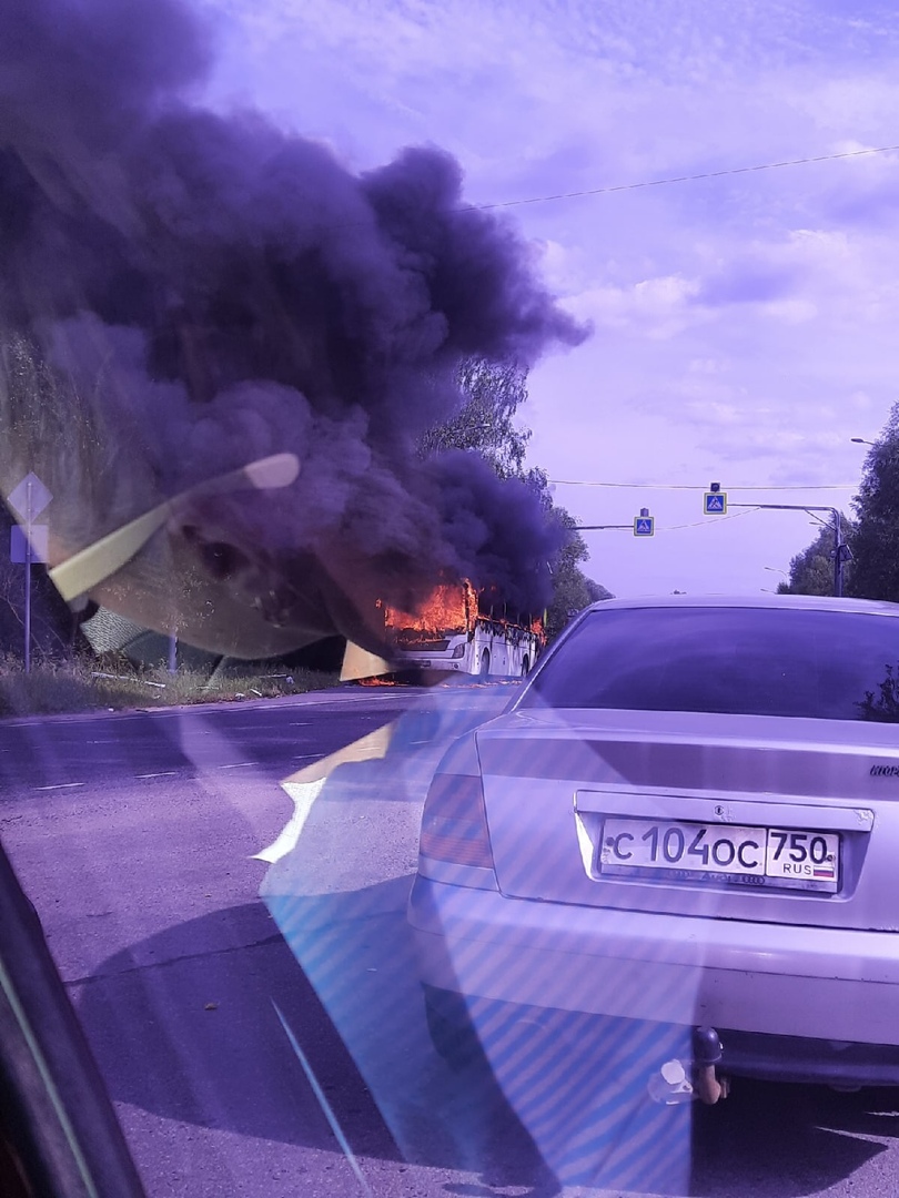 В д. Слобода Клинского района сгорел автобус.