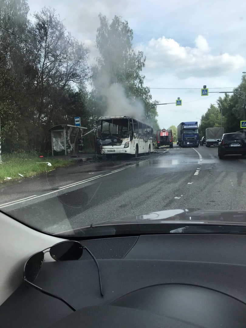 В д. Слобода Клинского района сгорел автобус.